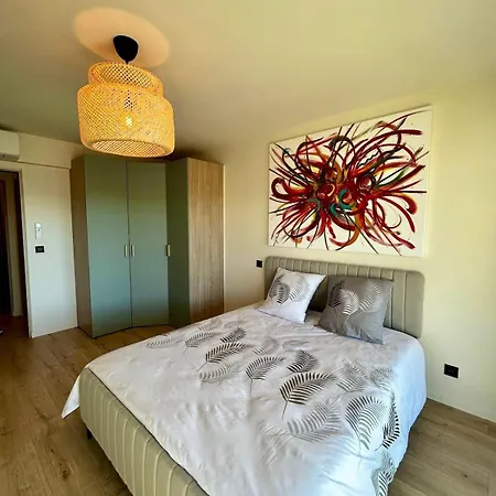 3 Renovated Sea View 2025 Daire *