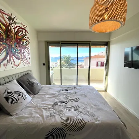 Apartment 3 Renovated Sea View 2025