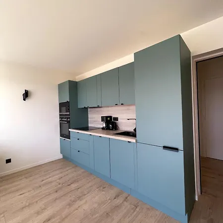 3 Renovated Sea View 2025 Cannes